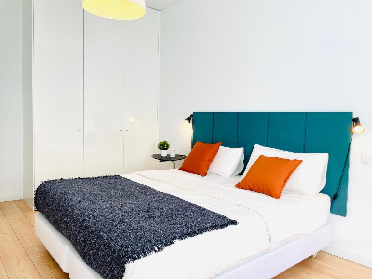 Sunny Arroios Apartment Lisbon Exterior photo